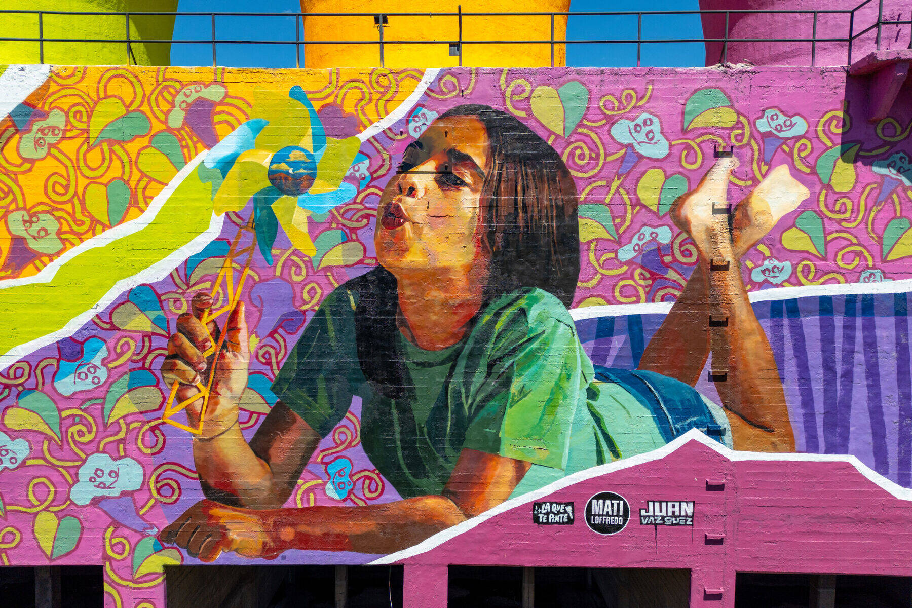 Mural de energía y paisaje cordobés para EPEC, Córdoba, por La que te pinte