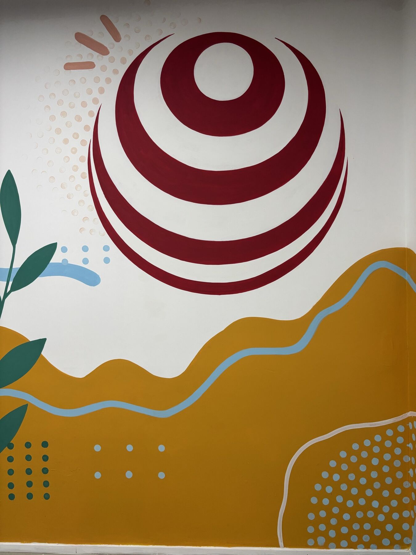 Mural de energía y color para comedor de empresa, Córdoba, por La que te pinte
